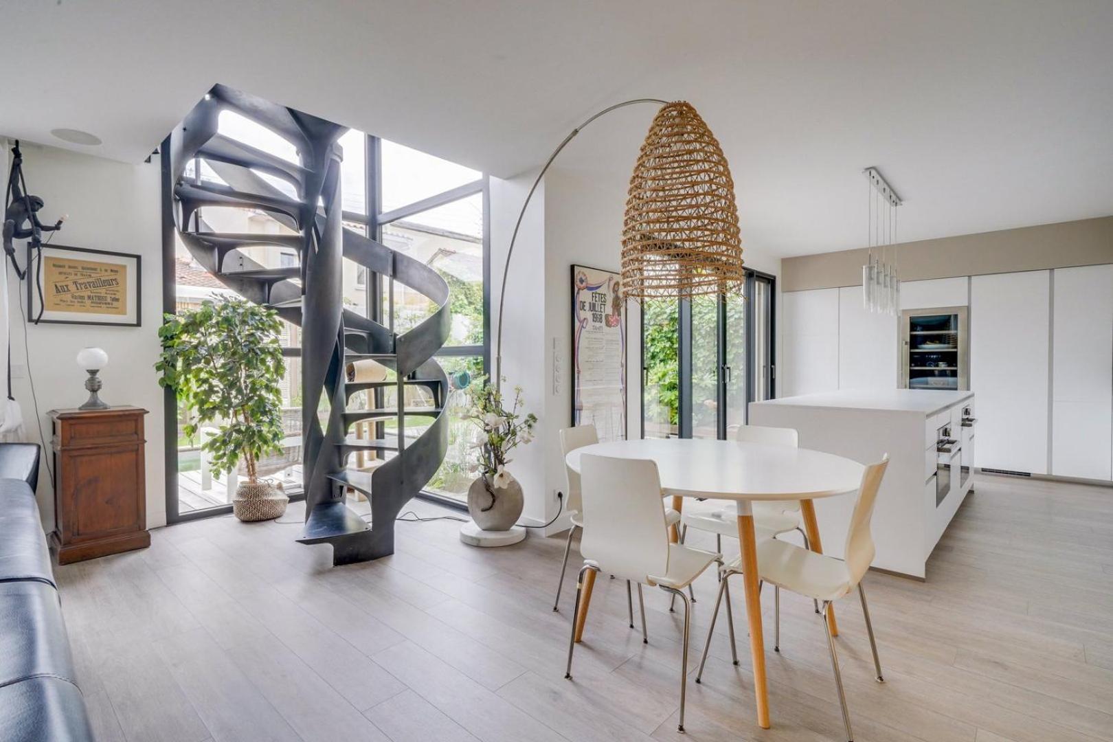 Spacious Bordeaux Family Home With Swimming Pool エクステリア 写真
